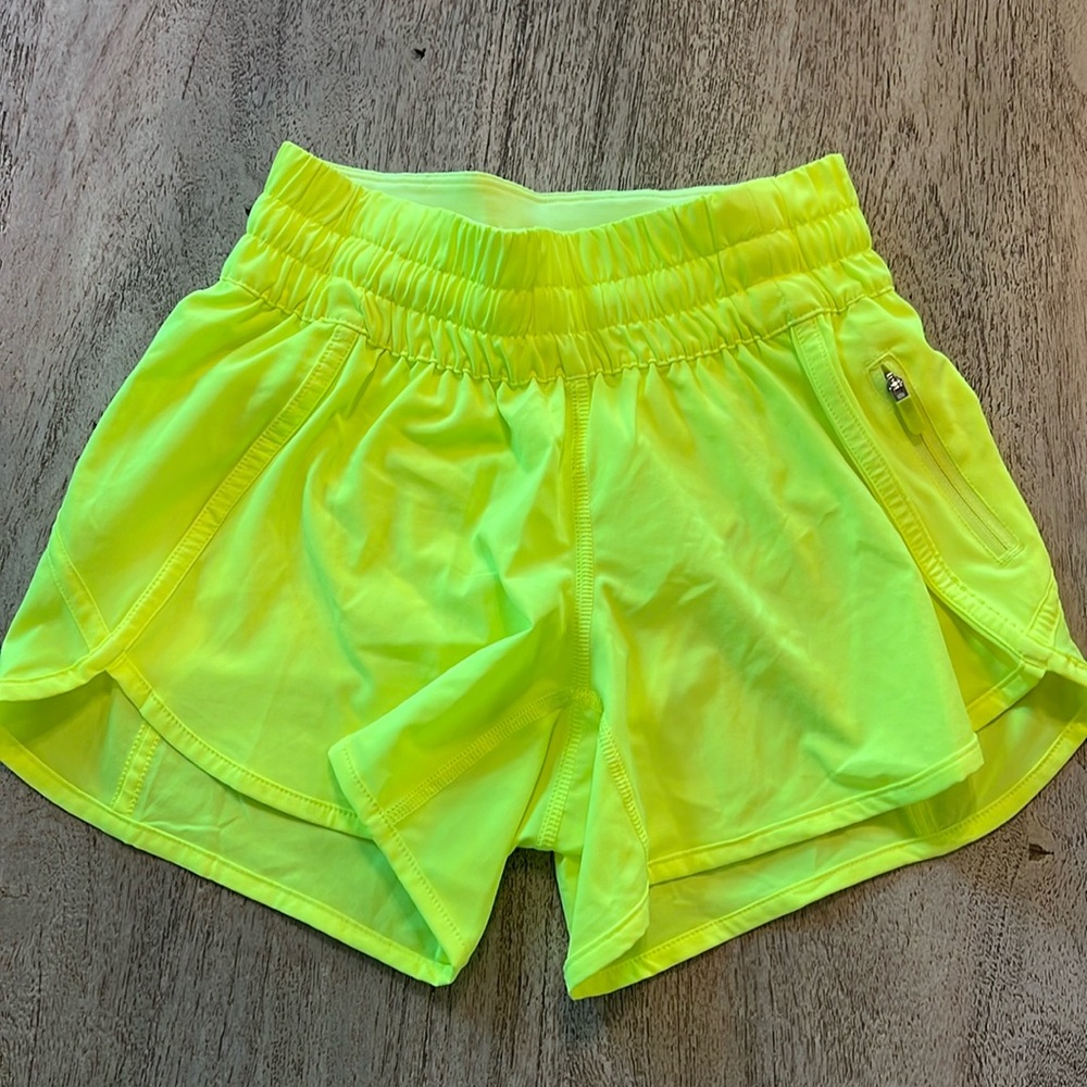 Lululemon short 2